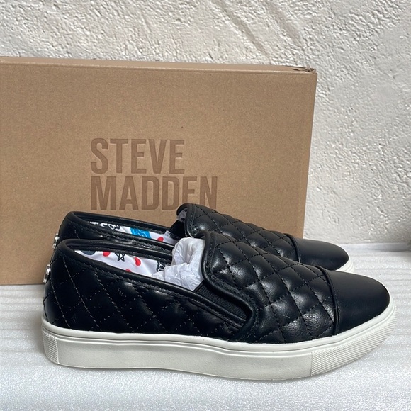 Steve Madden - Girls’ Slip On Sneakers - Picture 2 of 6